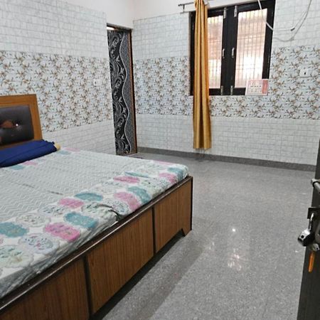 Shri Jagannath Dham Hotel Vrindavan Ngoại thất bức ảnh